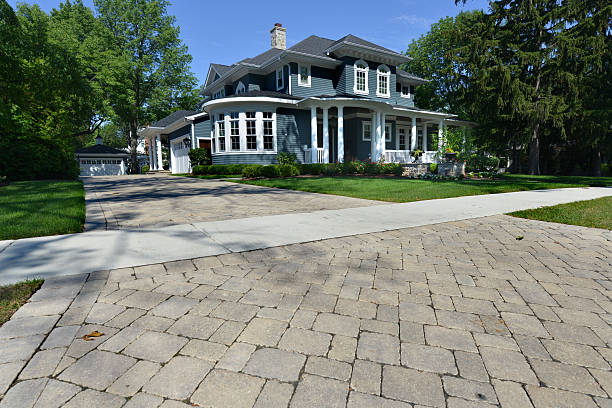 Best Commercial Driveway Pavers  in Victoria, KS